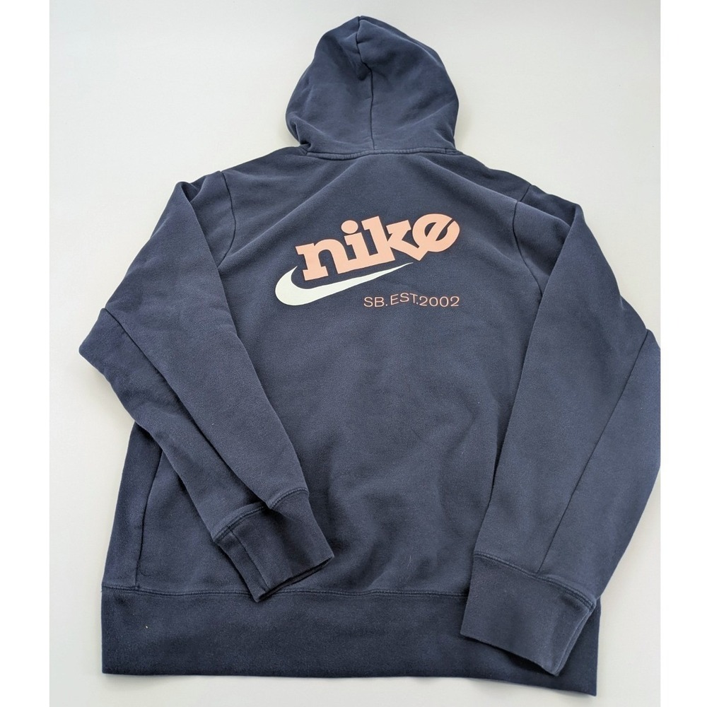 Nike‎ SB Hoodie Mens Medium Navy Blue Pink Spell Out Big Logo Back Hit EST 2002
